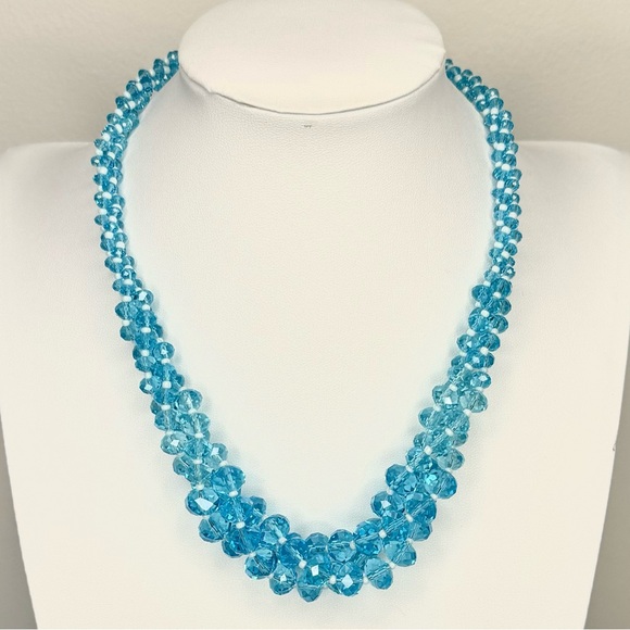 Stunning Blue & White Beaded Statement Necklace - Picture 11 of 15